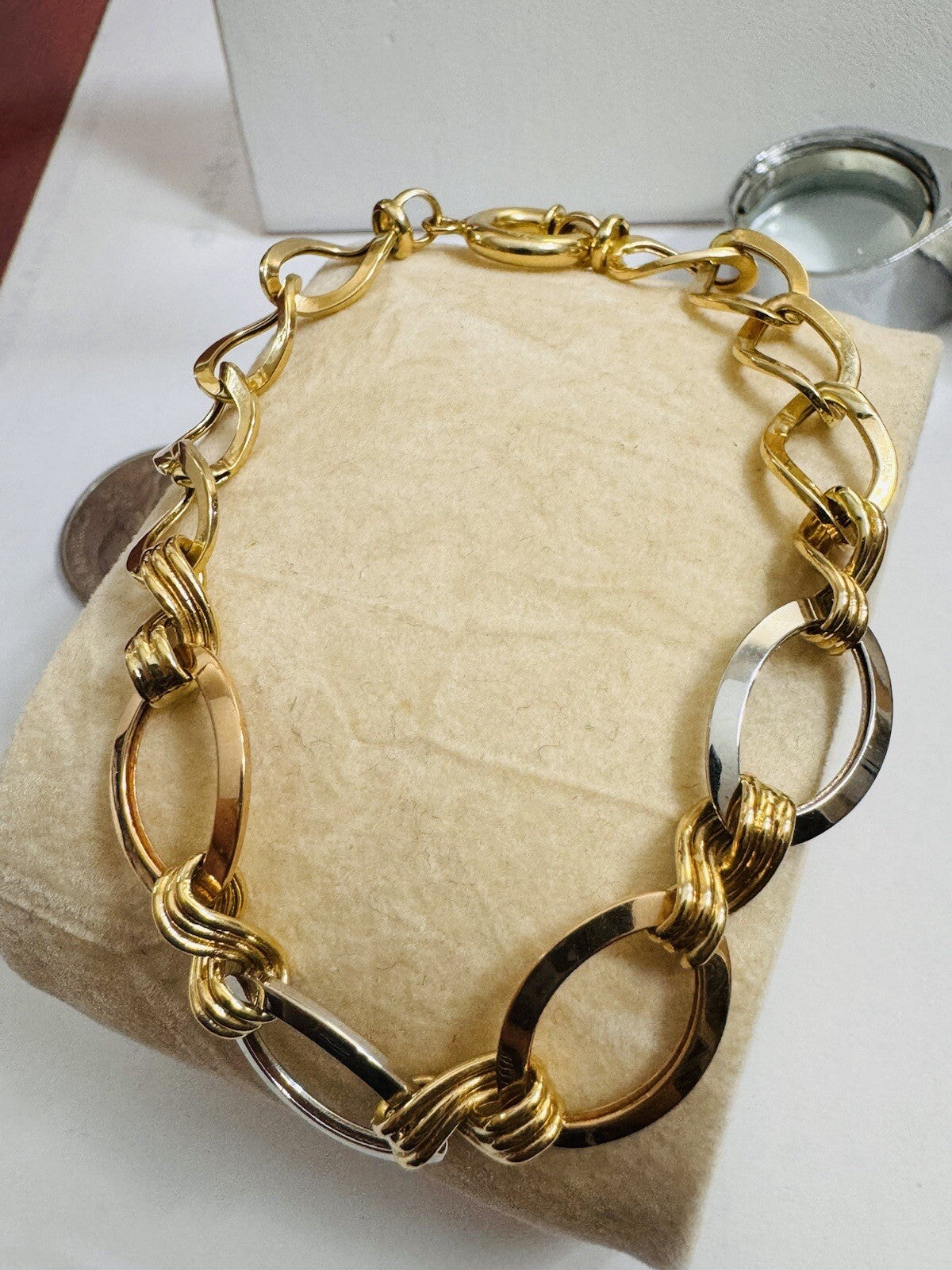 7995619