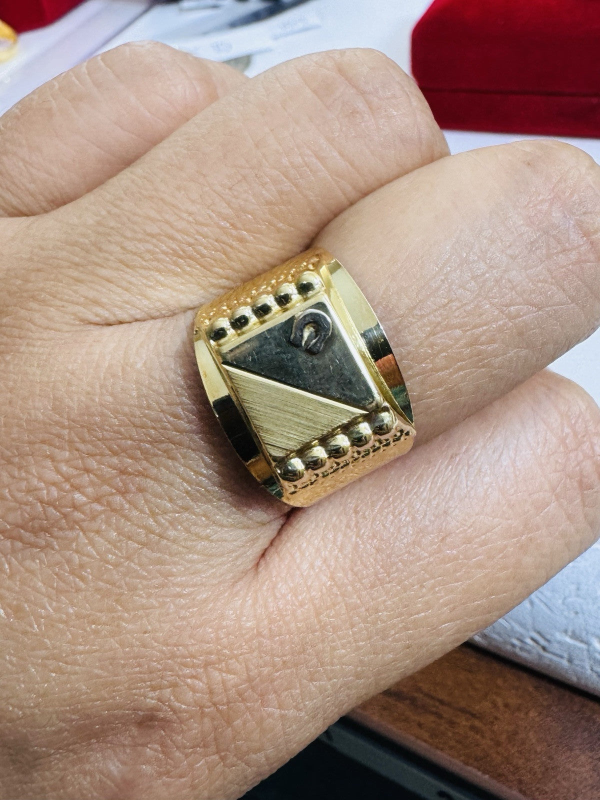8006778