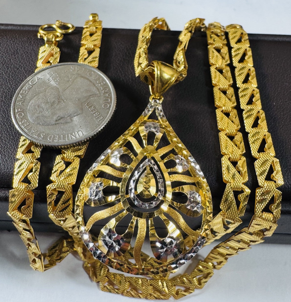 7098761