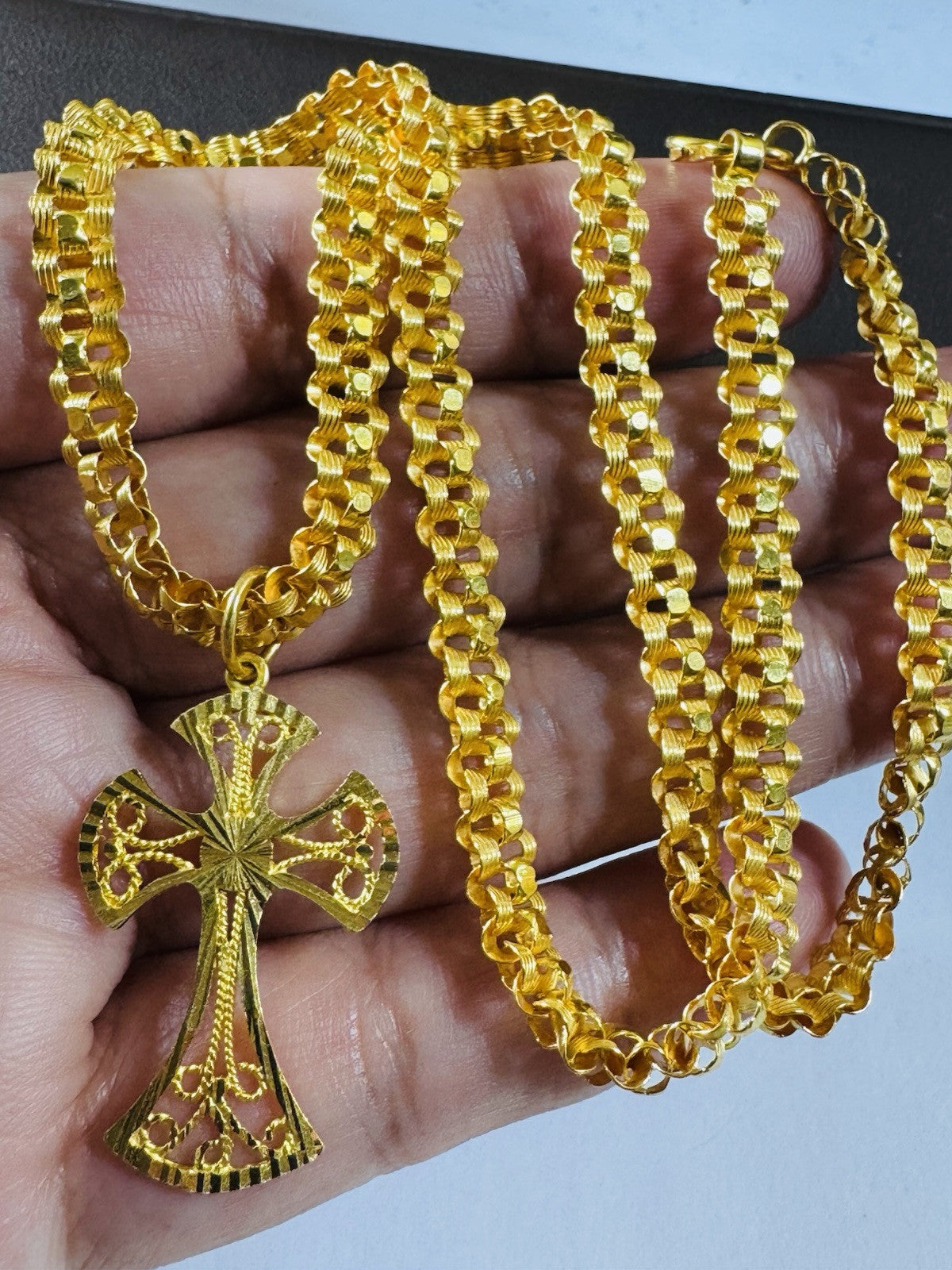 7070394