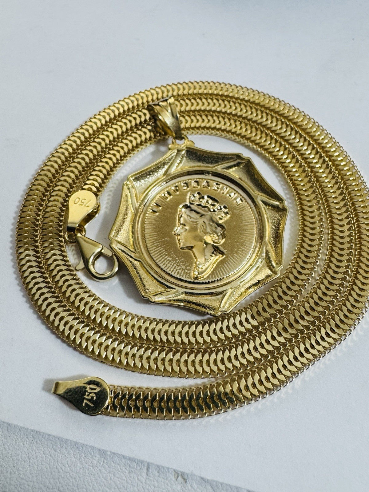 6109588