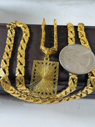 7995618